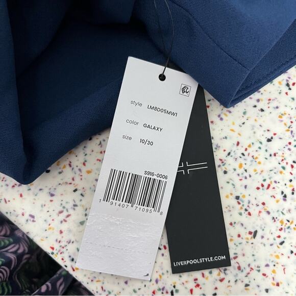 NWT Liverpool Tulip Sleeve Sheath Dress Navy Blue Women’s 10 - Picture 14 of 15
